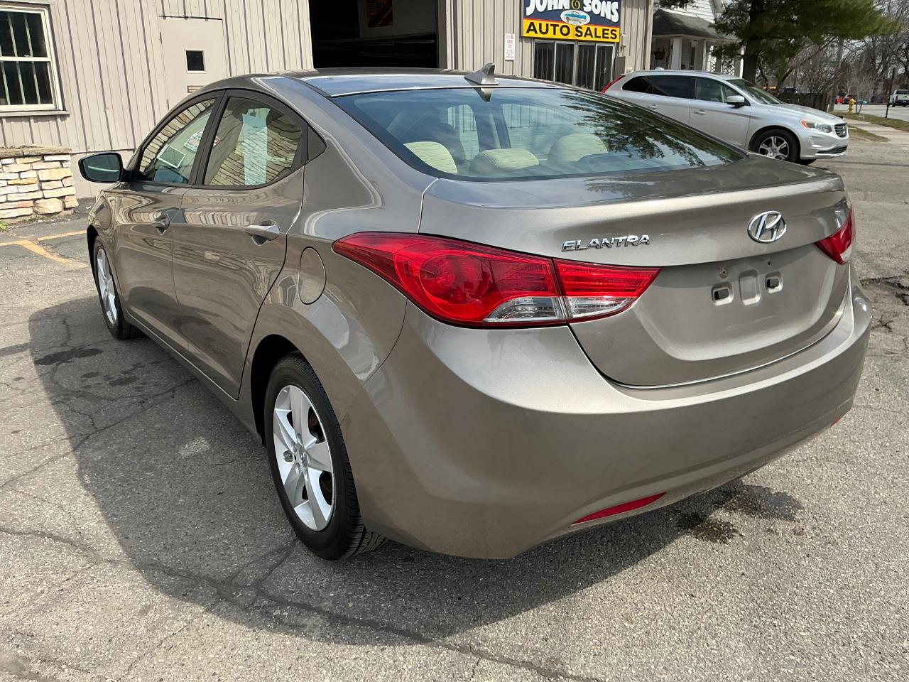 Hyundai Elantra Limited 2013