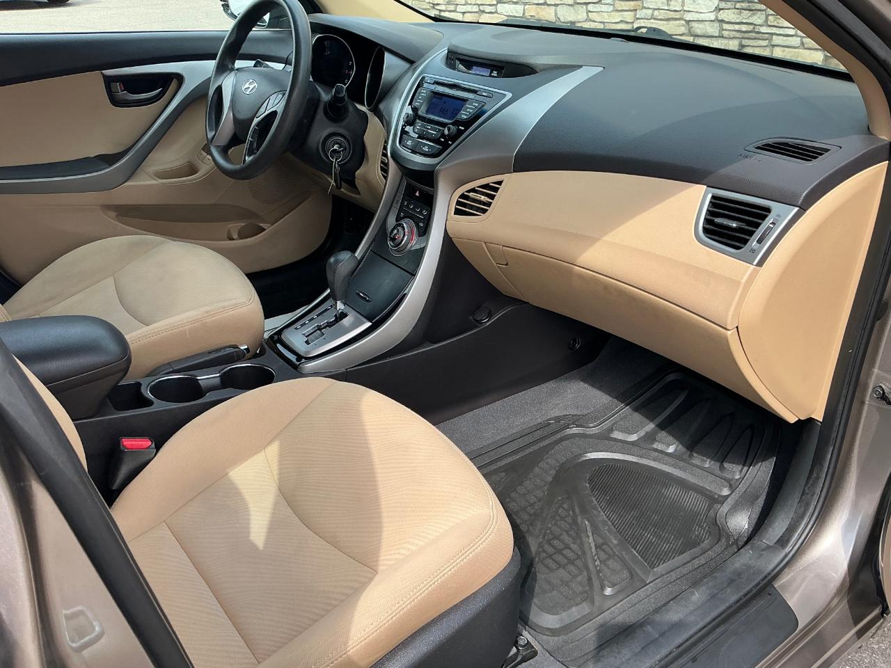 Hyundai Elantra Limited 2013