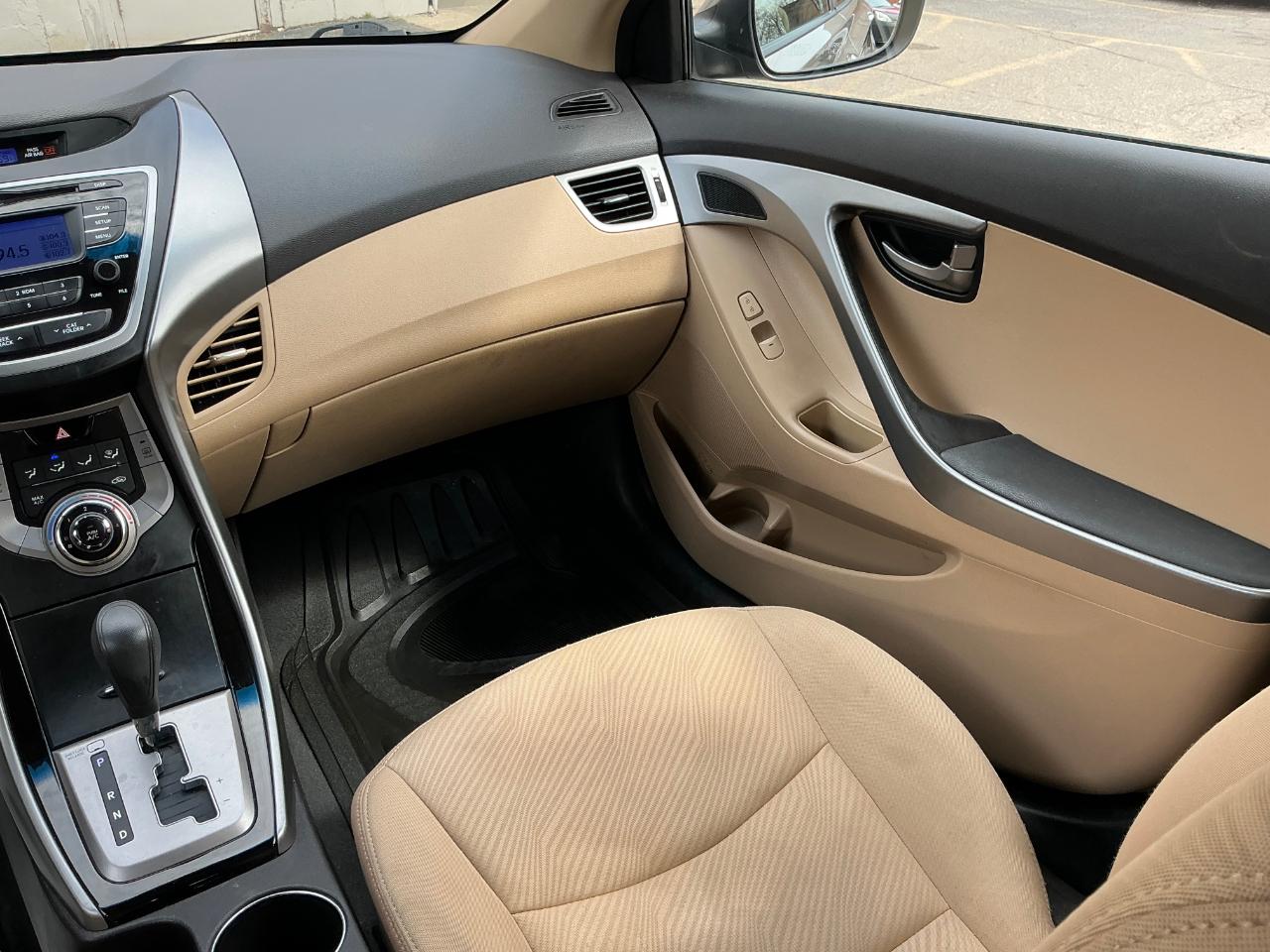 Hyundai Elantra Limited 2013