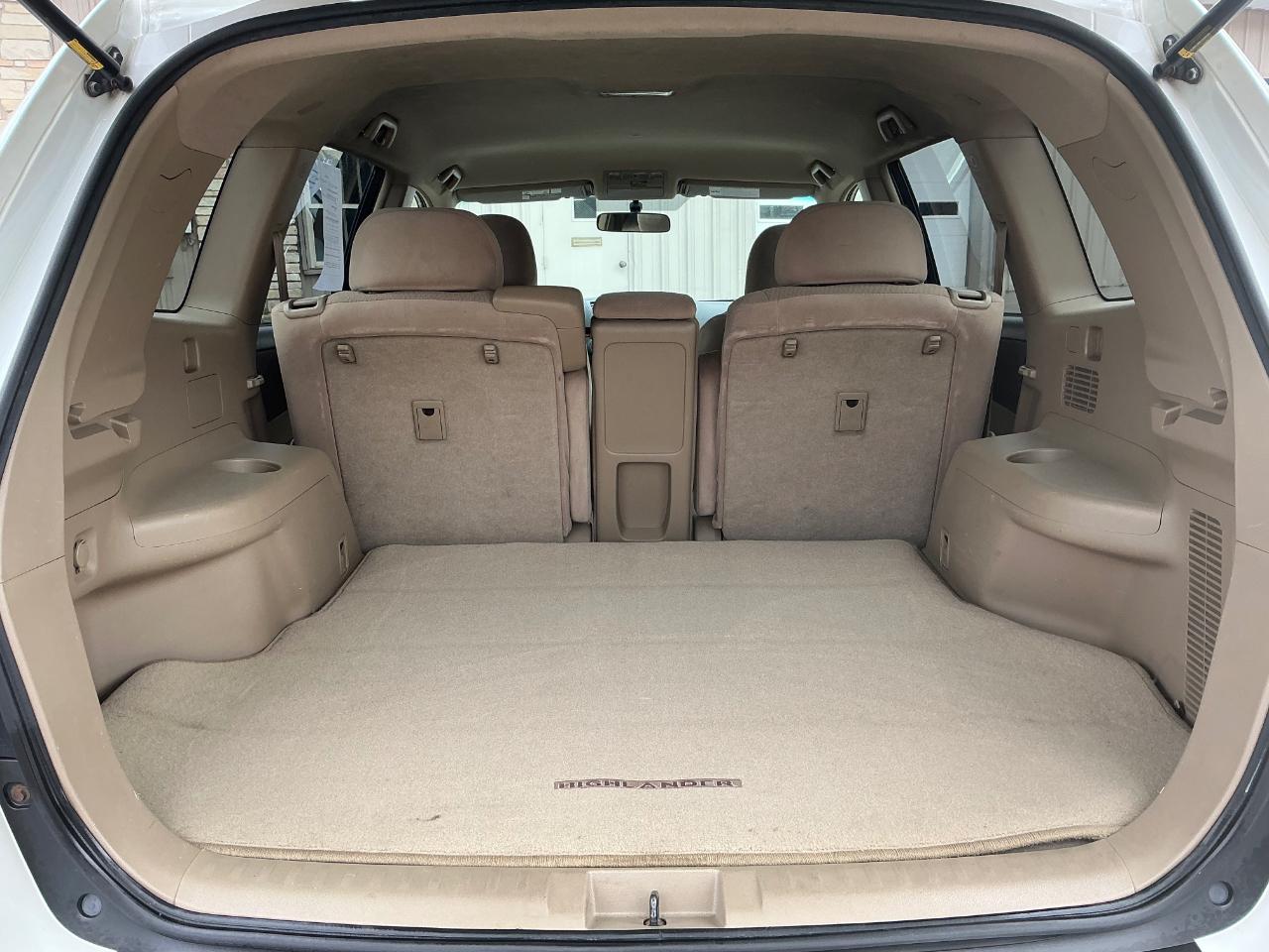 Toyota Highlander Base 2WD 2008