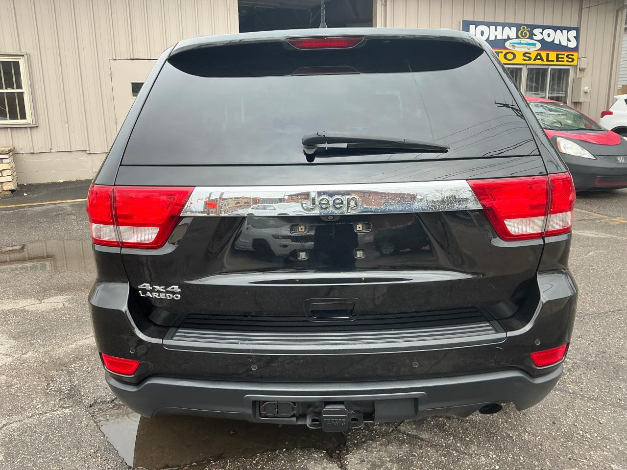 Jeep Grand Cherokee Laredo 4WD 2012