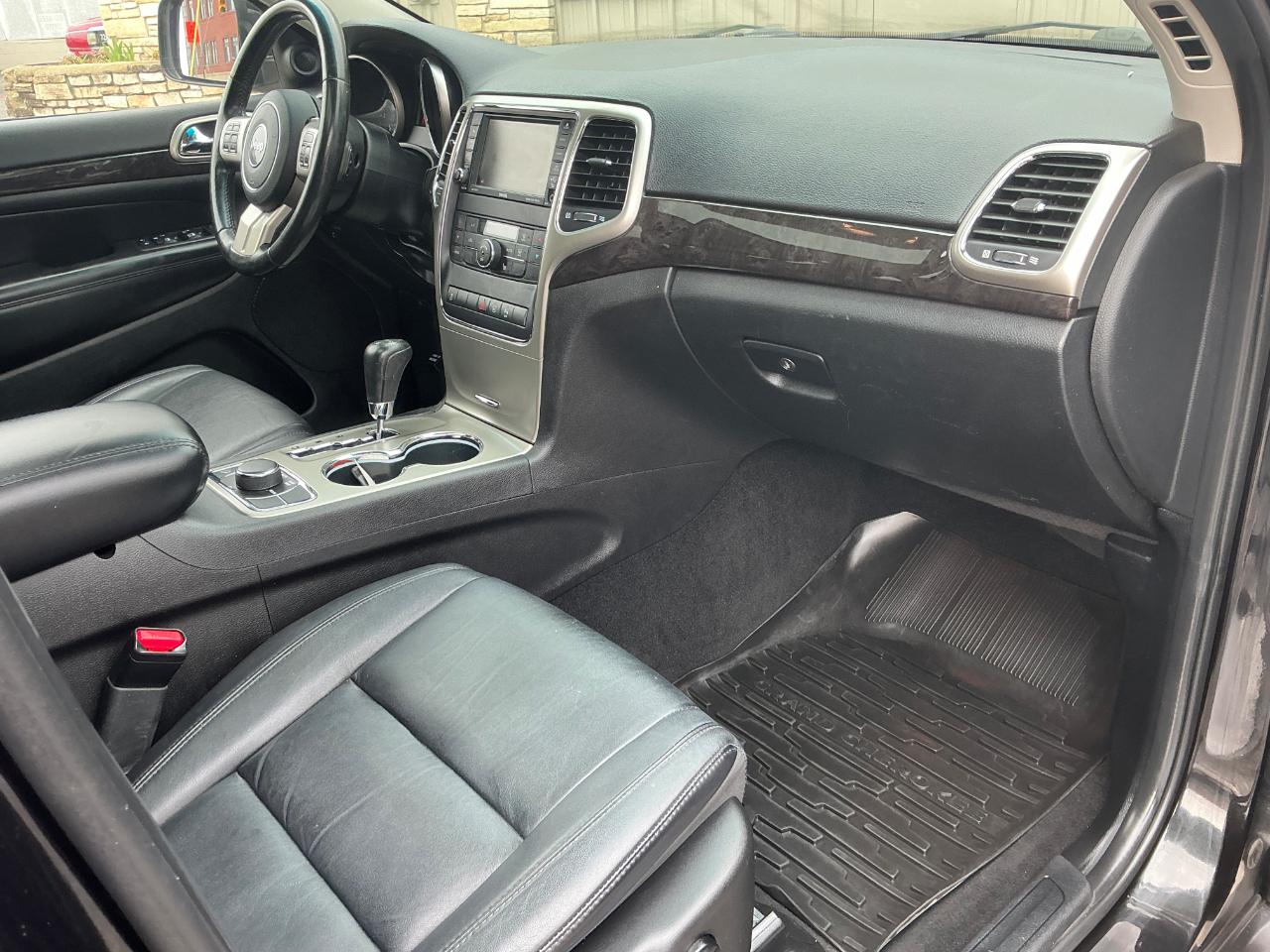 Jeep Grand Cherokee Laredo 4WD 2012