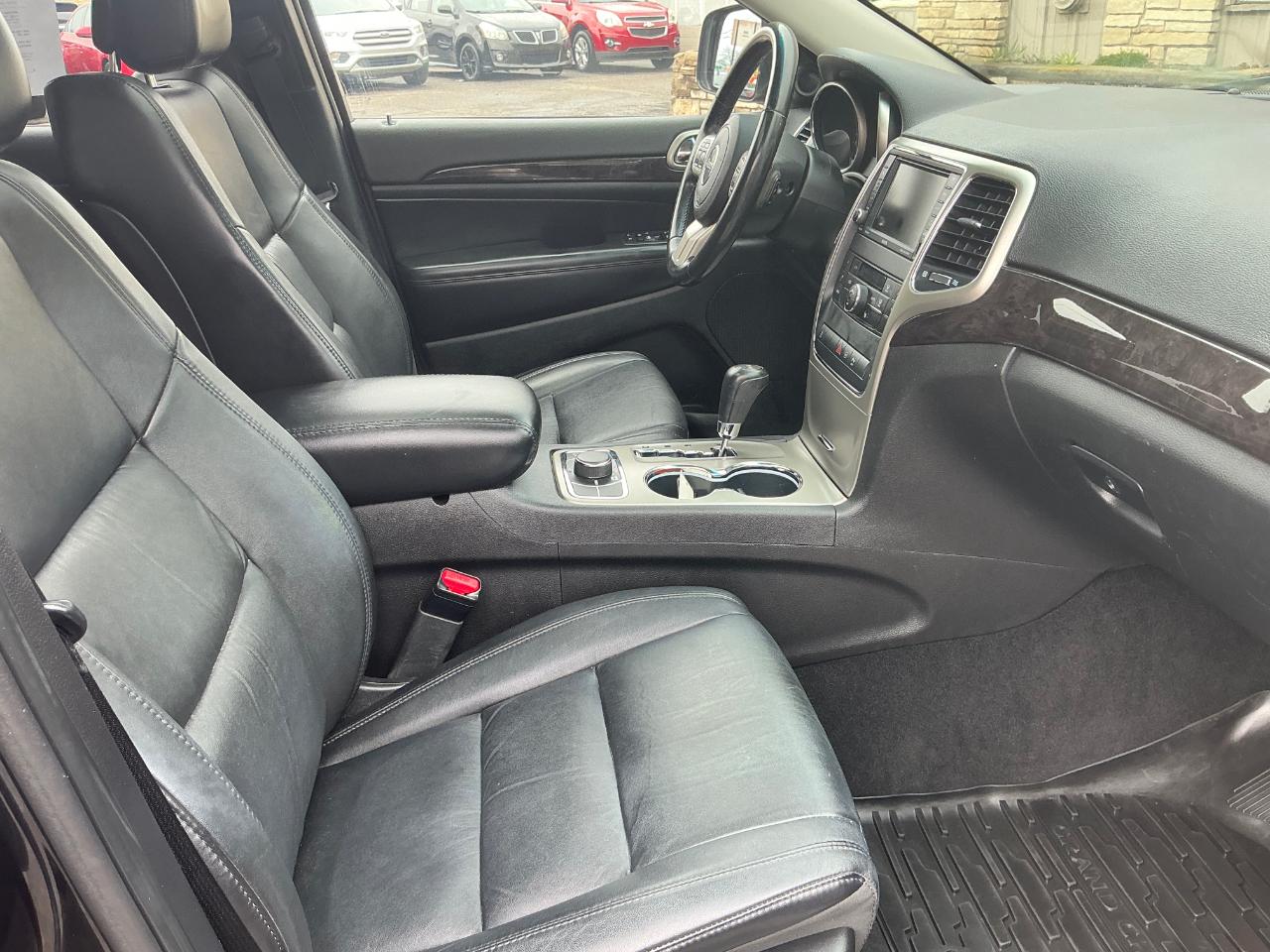 Jeep Grand Cherokee Laredo 4WD 2012