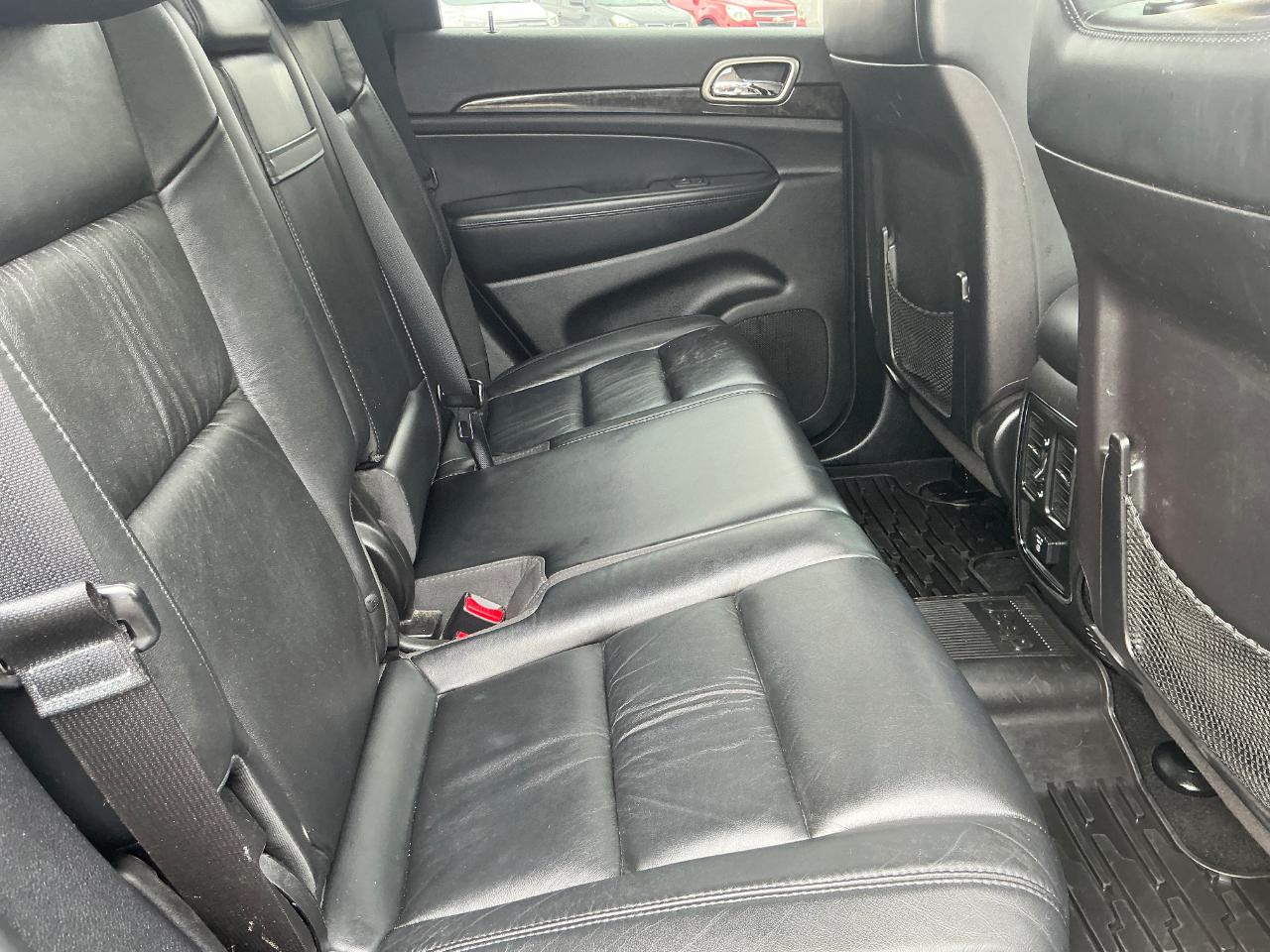 Jeep Grand Cherokee Laredo 4WD 2012