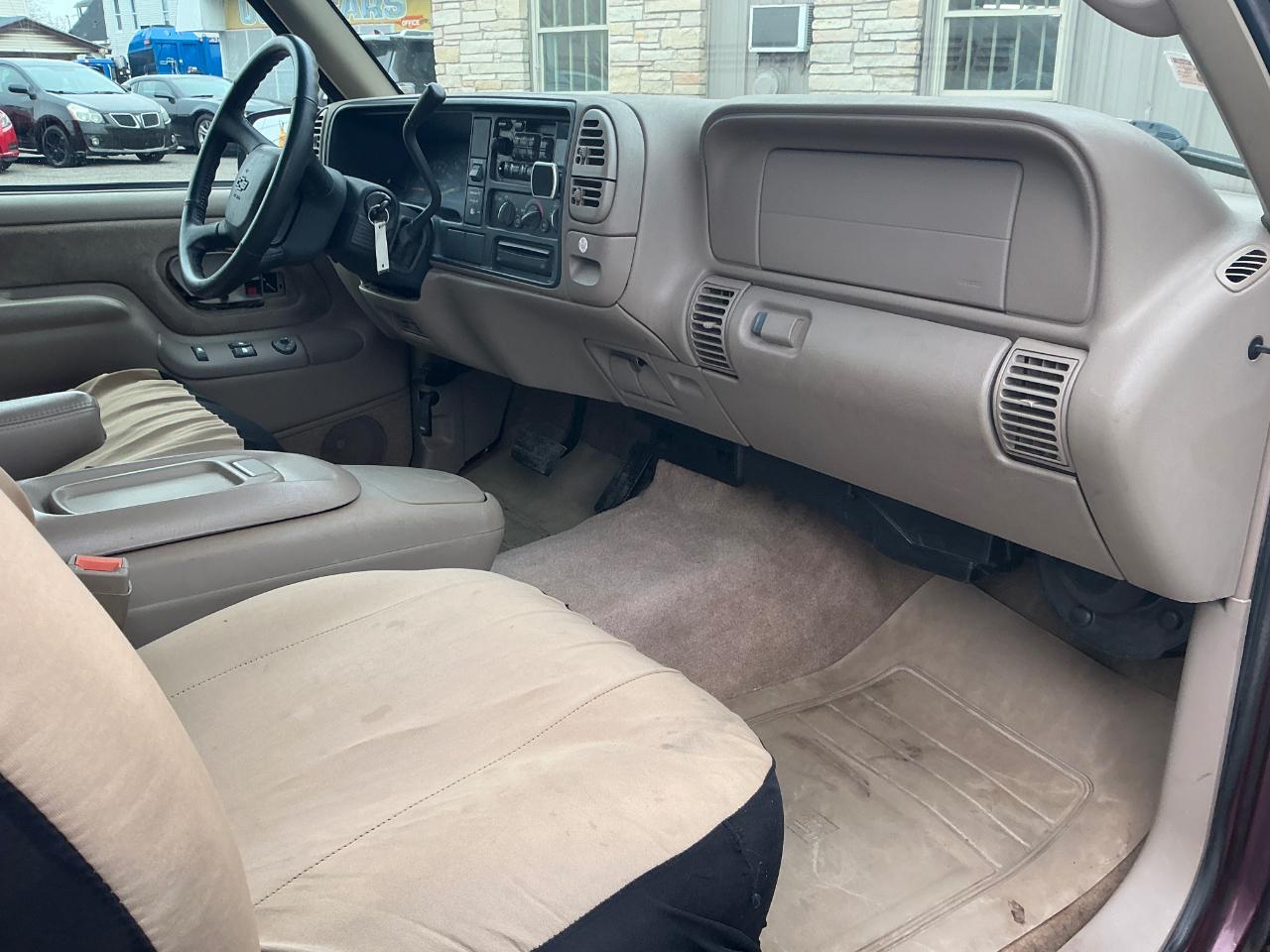 Chevrolet C/K 1500 Ext. Cab 6.5-ft. Bed 2WD 1998