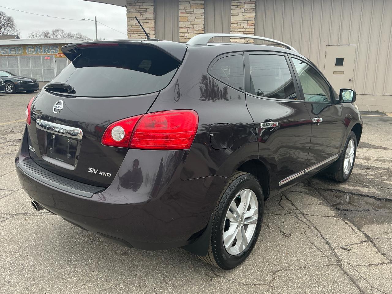 Nissan Rogue S AWD 2012