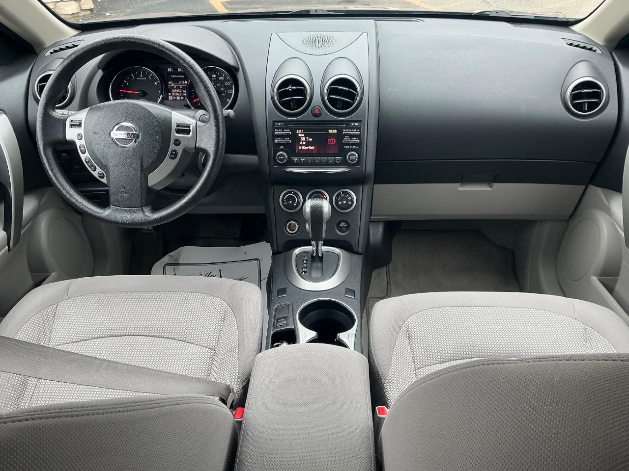 Nissan Rogue S AWD 2012