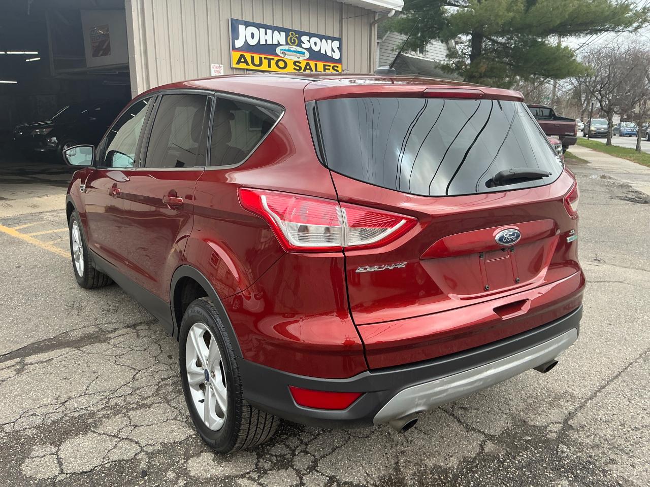 Ford Escape SE FWD 2015