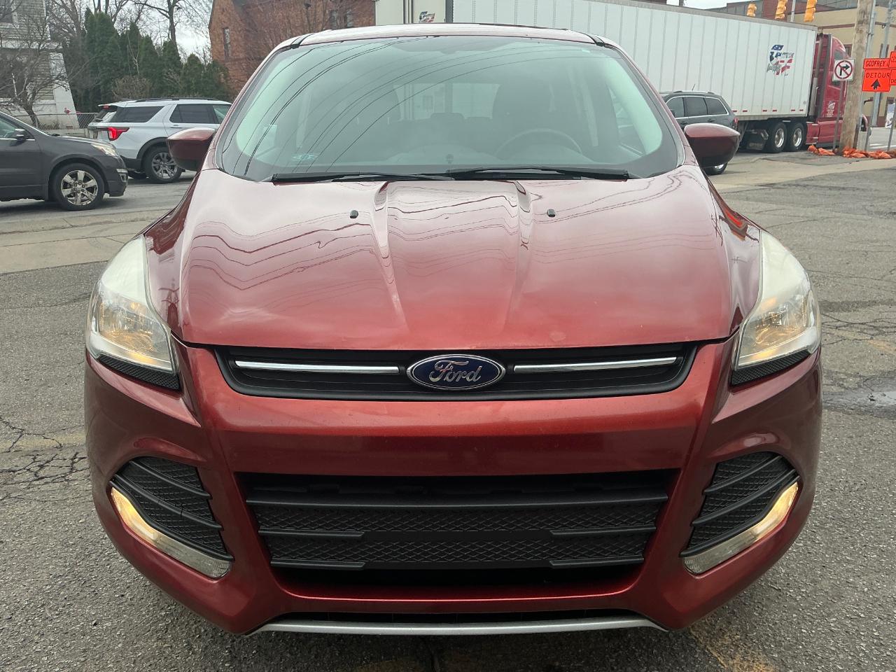 Ford Escape SE FWD 2015
