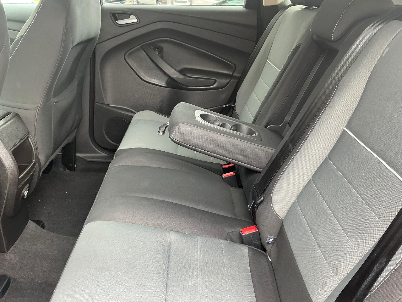 Ford Escape SE FWD 2015