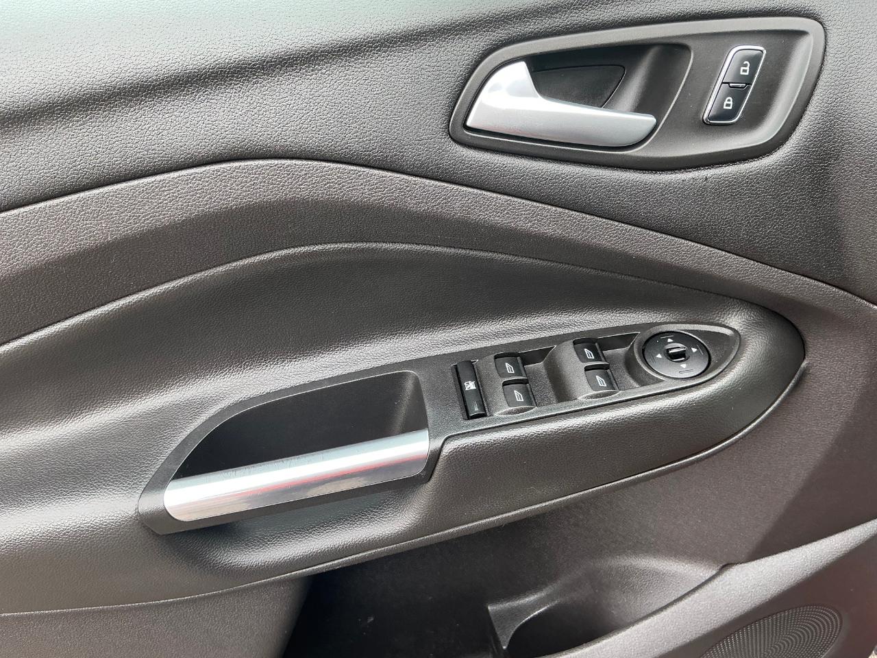 Ford Escape SE FWD 2015