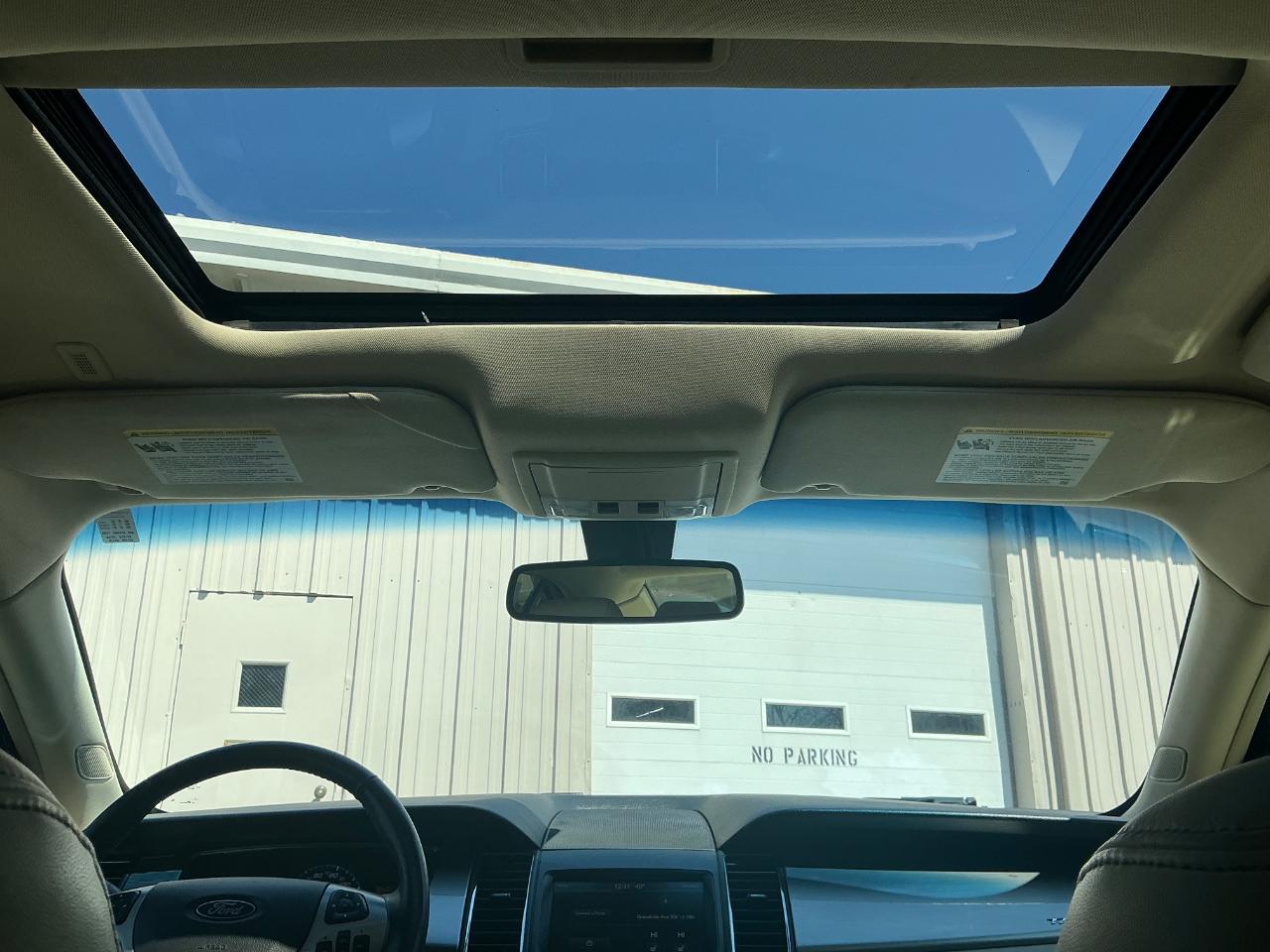 Ford Taurus SEL FWD 2015