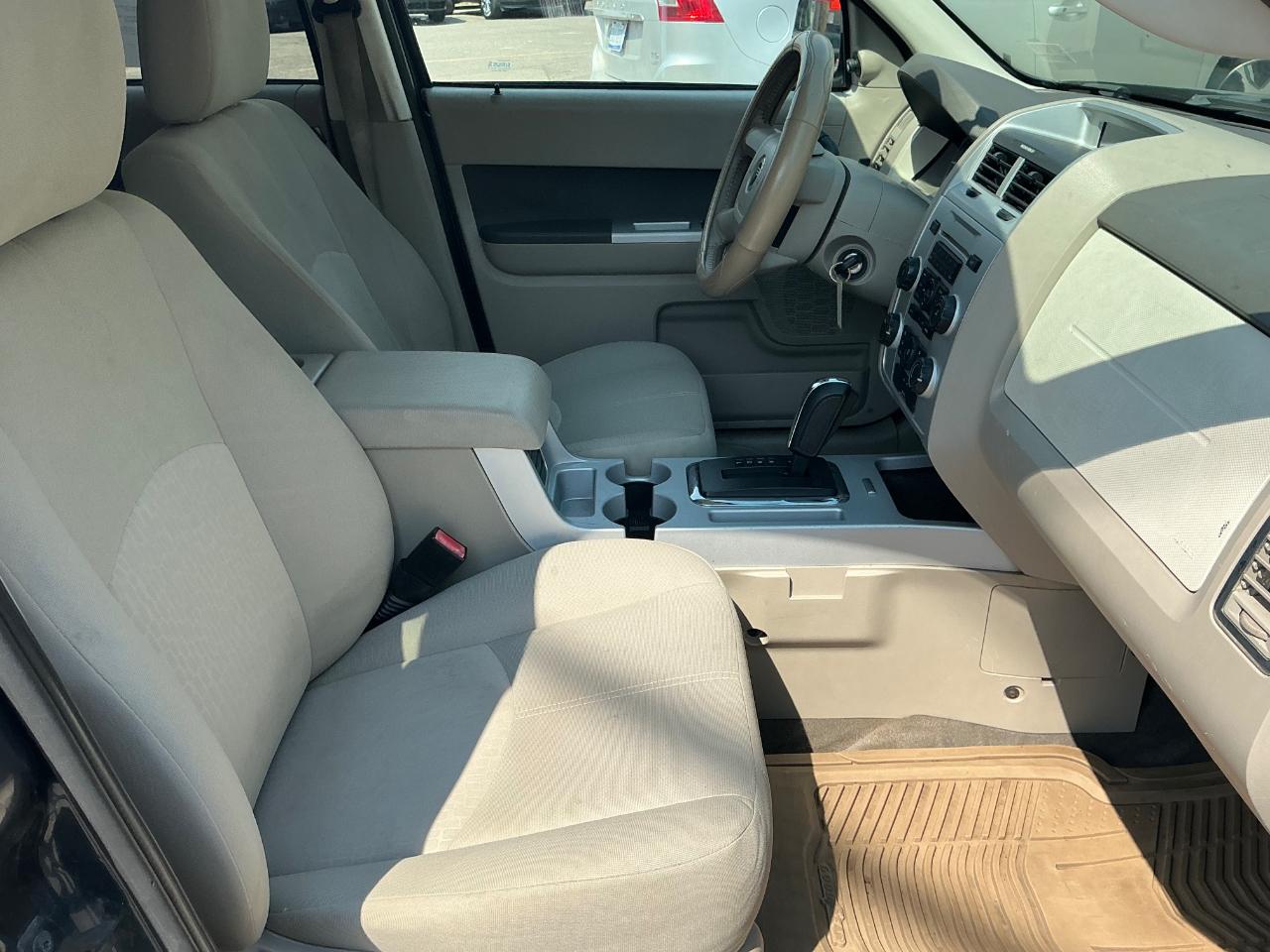 Mercury Mariner I4 2WD 2010