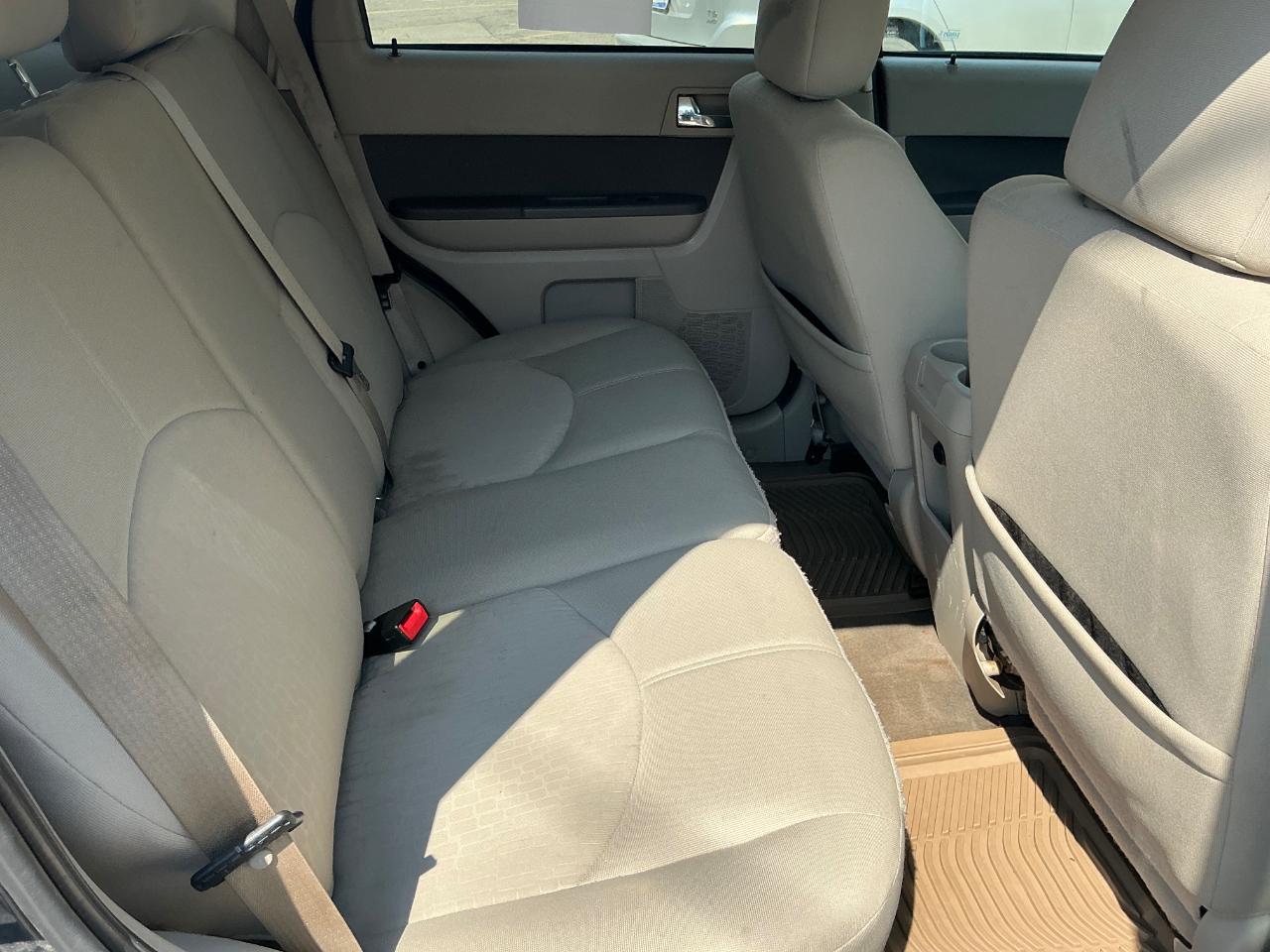 Mercury Mariner I4 2WD 2010