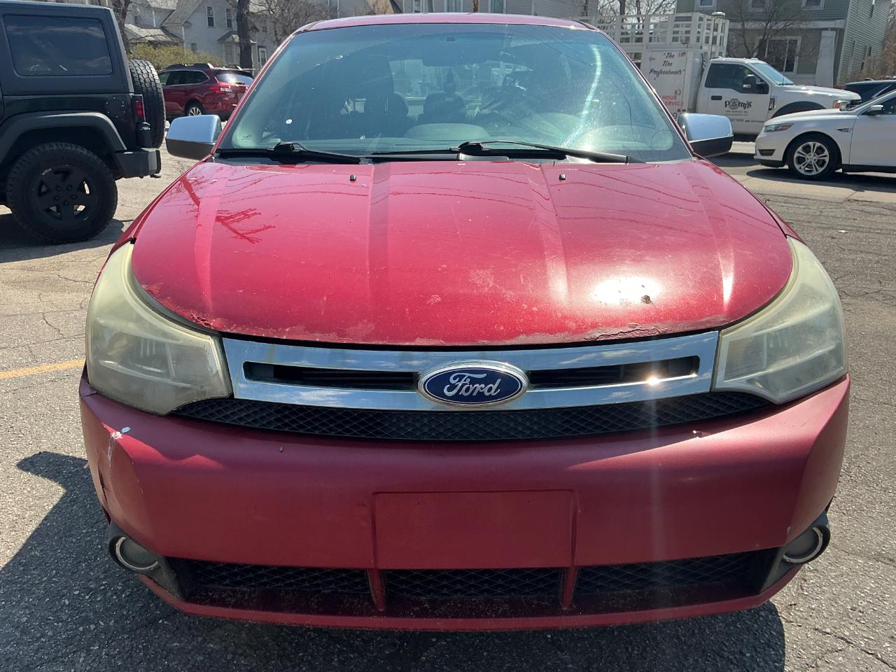 Ford Focus SE Sedan 2010