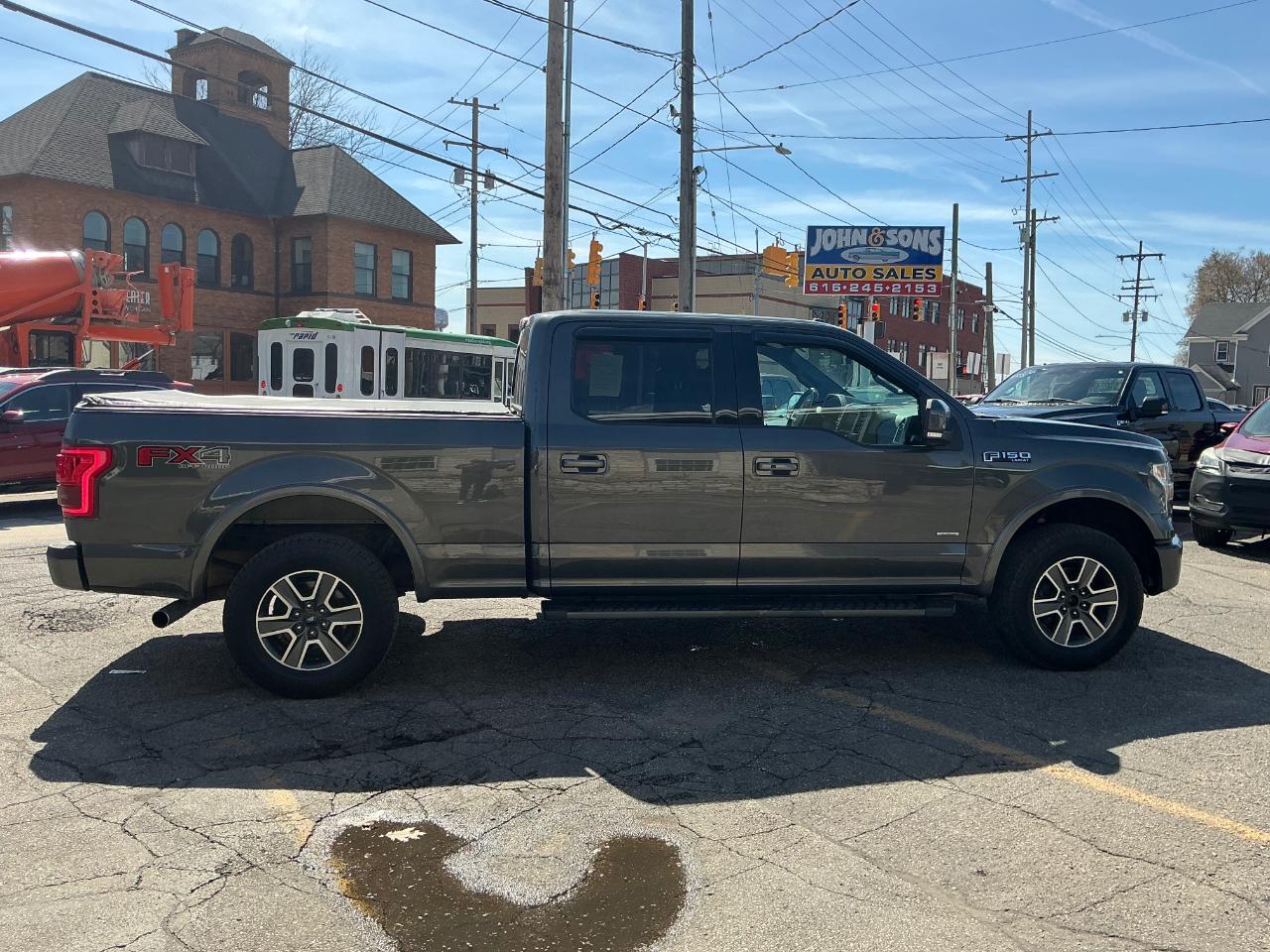 Ford F-150 XL SuperCrew 5.5-ft. Bed 4WD 2015