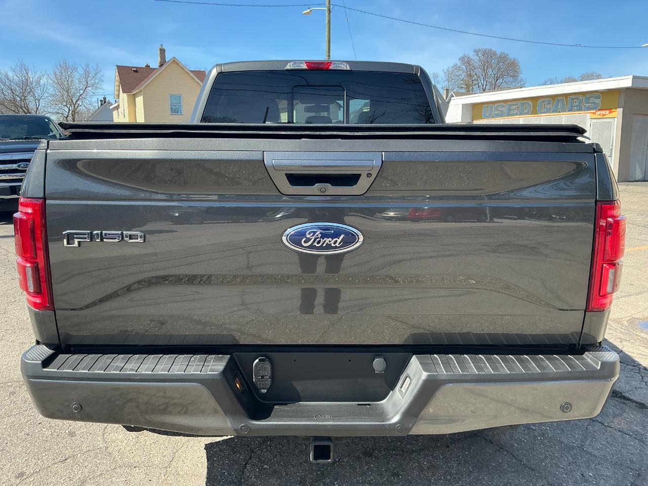 Ford F-150 XL SuperCrew 5.5-ft. Bed 4WD 2015