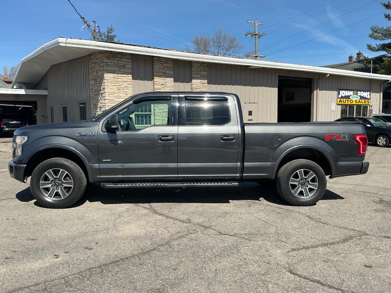 Ford F-150 XL SuperCrew 5.5-ft. Bed 4WD 2015