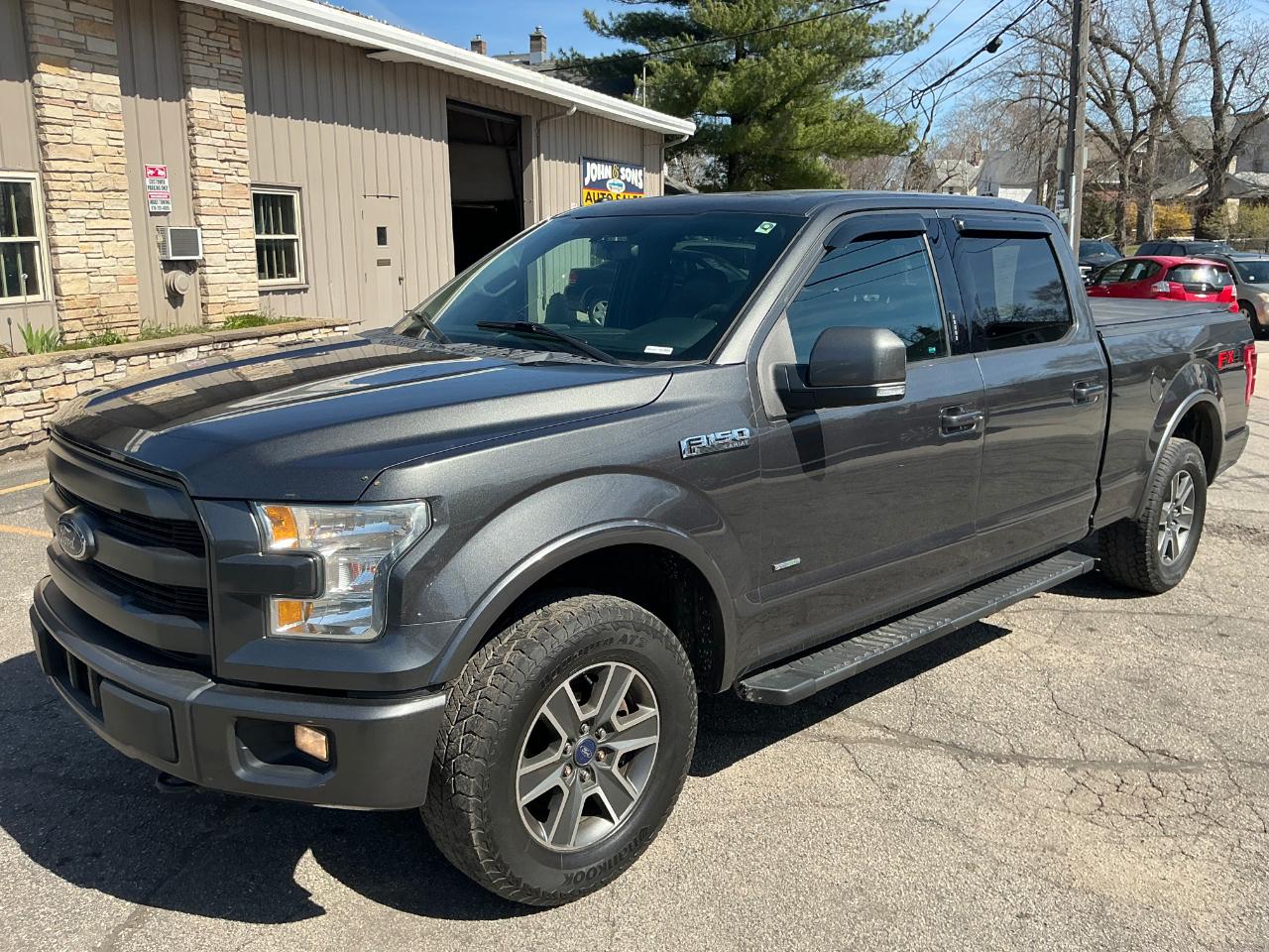 Ford F-150 XL SuperCrew 5.5-ft. Bed 4WD 2015