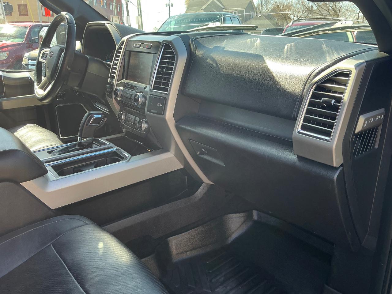 Ford F-150 XL SuperCrew 5.5-ft. Bed 4WD 2015