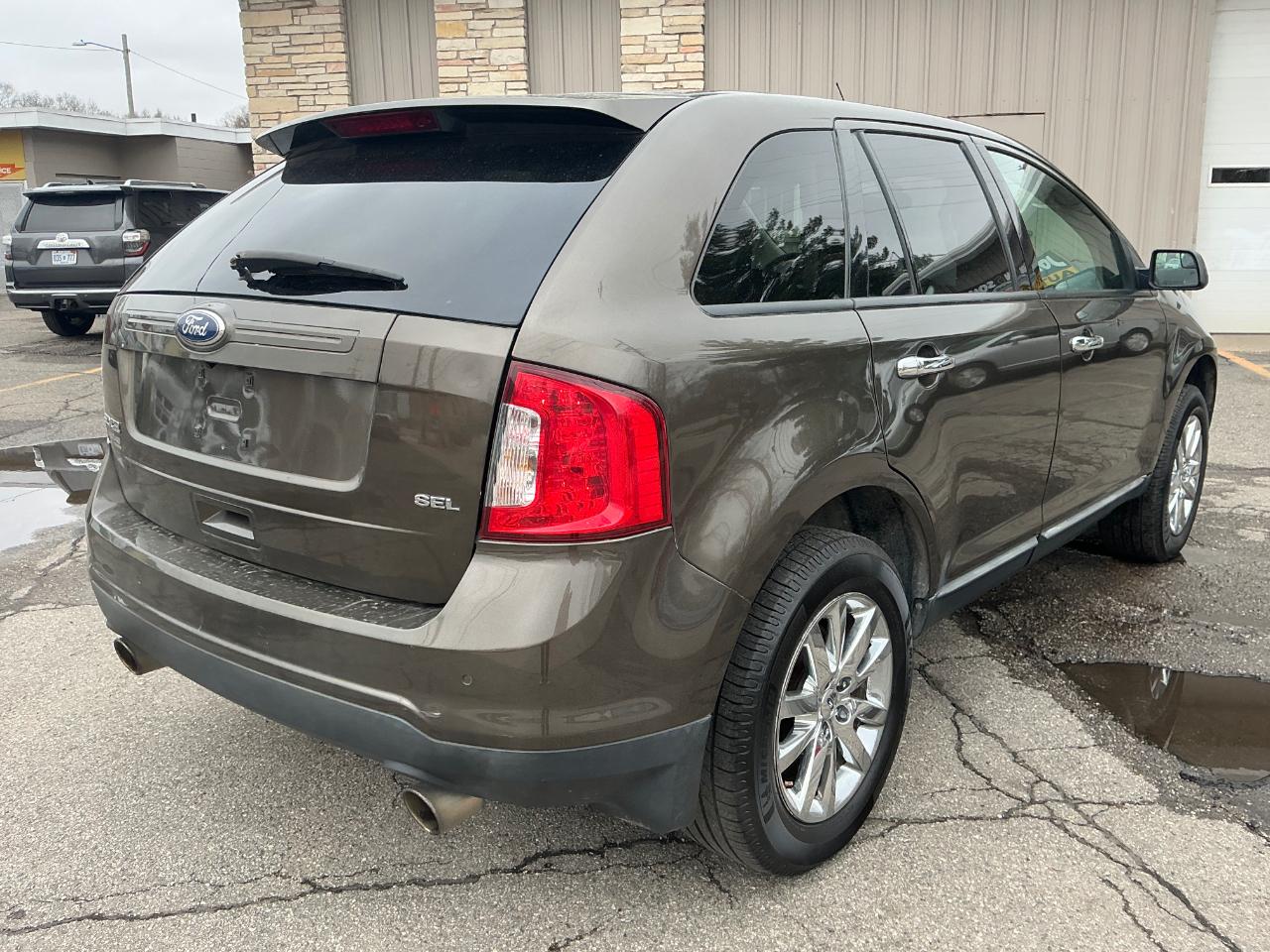 Ford Edge SEL FWD 2011