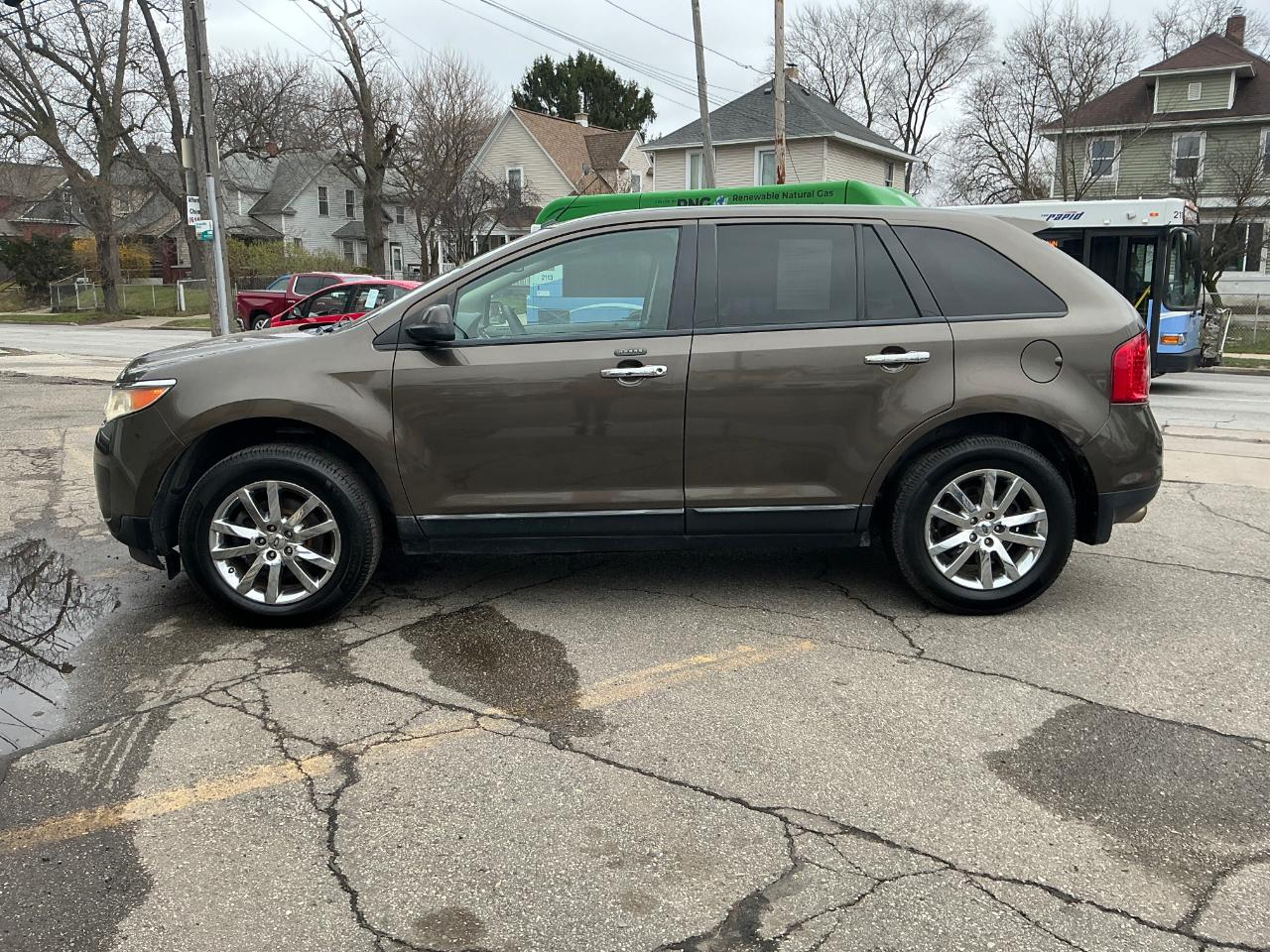 Ford Edge SEL FWD 2011