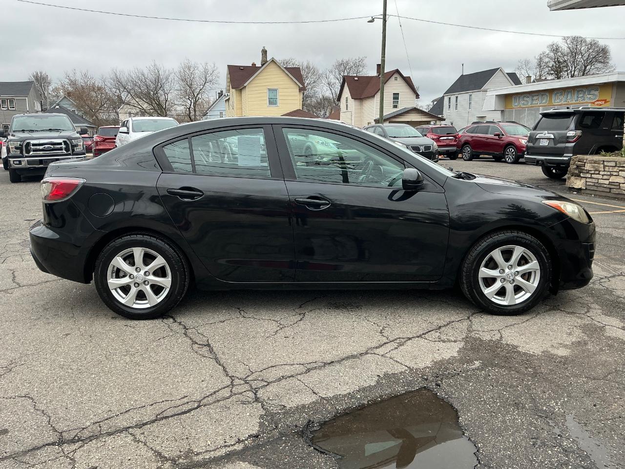 Mazda MAZDA3 i Touring 4-door 2010