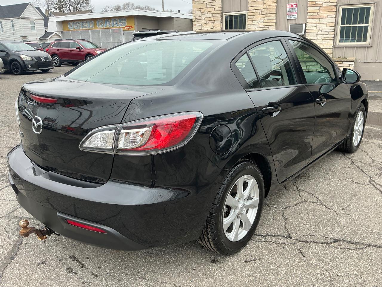 Mazda MAZDA3 i Touring 4-door 2010