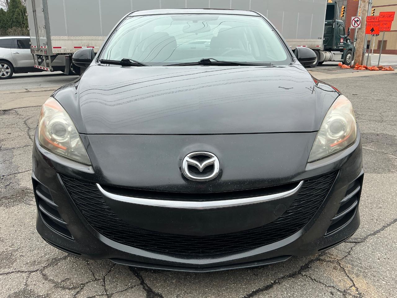 Mazda MAZDA3 i Touring 4-door 2010