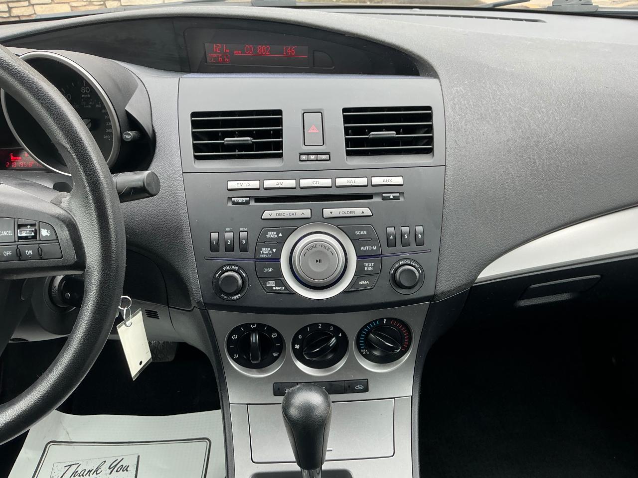 Mazda MAZDA3 i Touring 4-door 2010