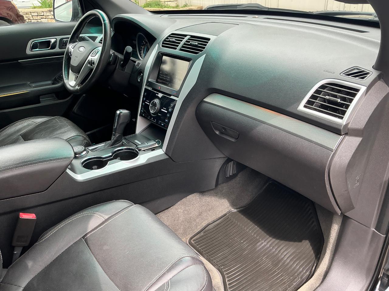 Ford Explorer Sport 4WD 2014