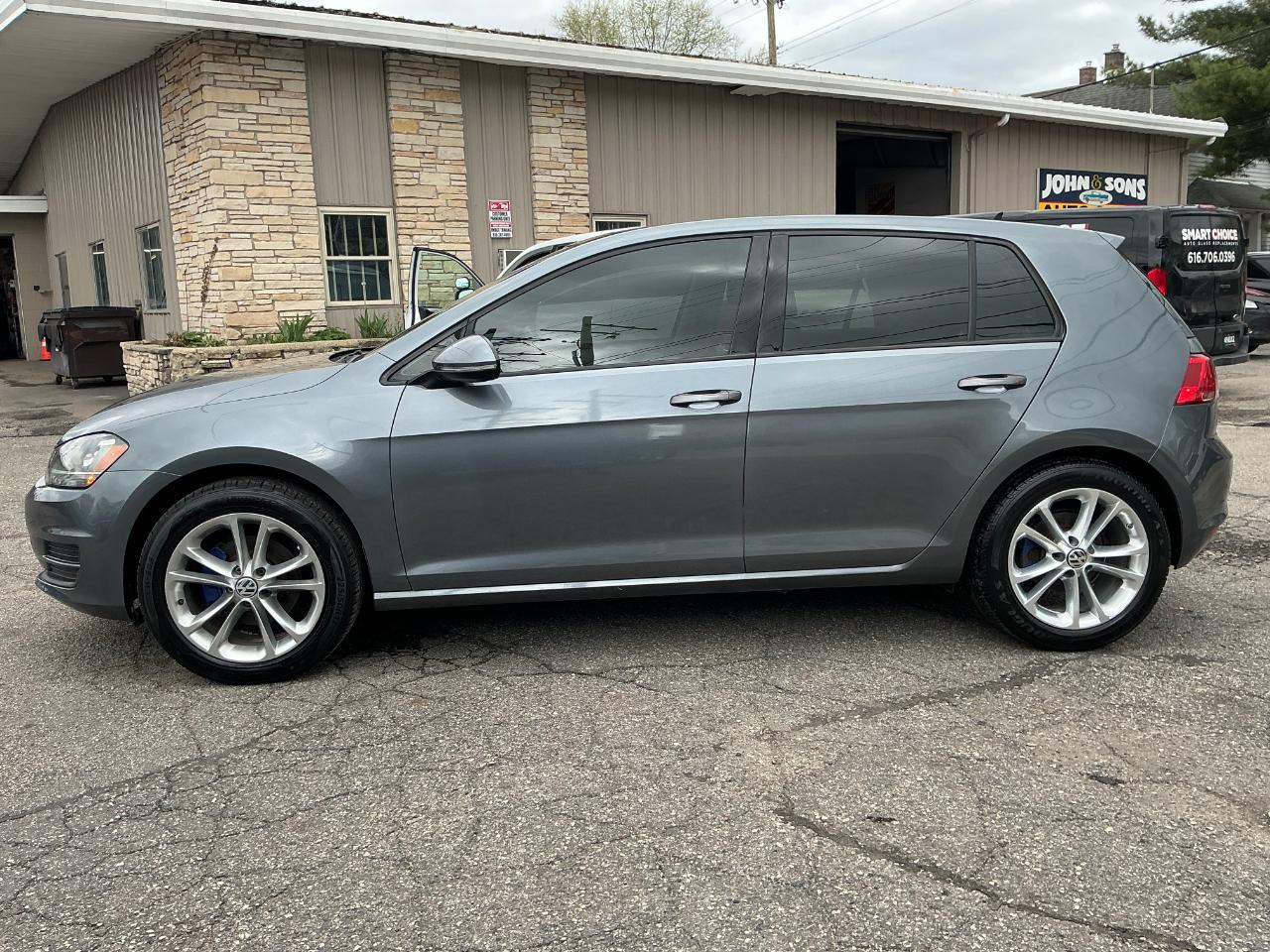 Volkswagen Golf TSI S 6A 2015