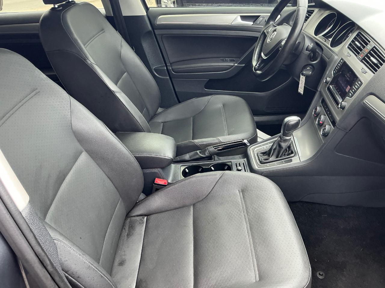 Volkswagen Golf TSI S 6A 2015