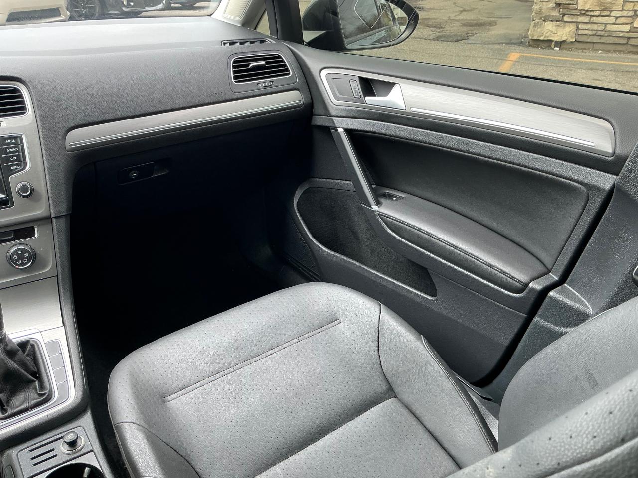 Volkswagen Golf TSI S 6A 2015