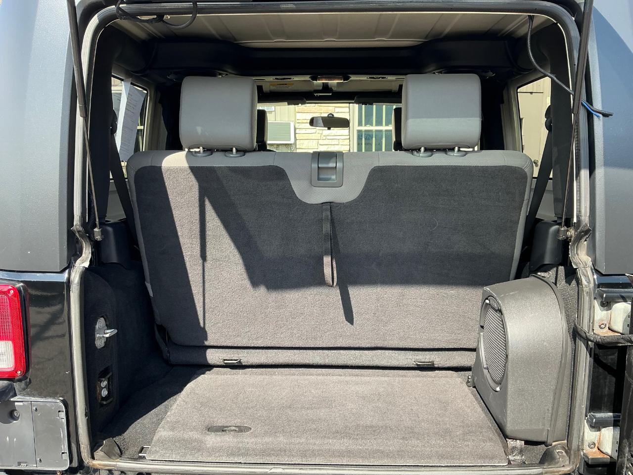 Jeep Wrangler Sahara 4WD 2010