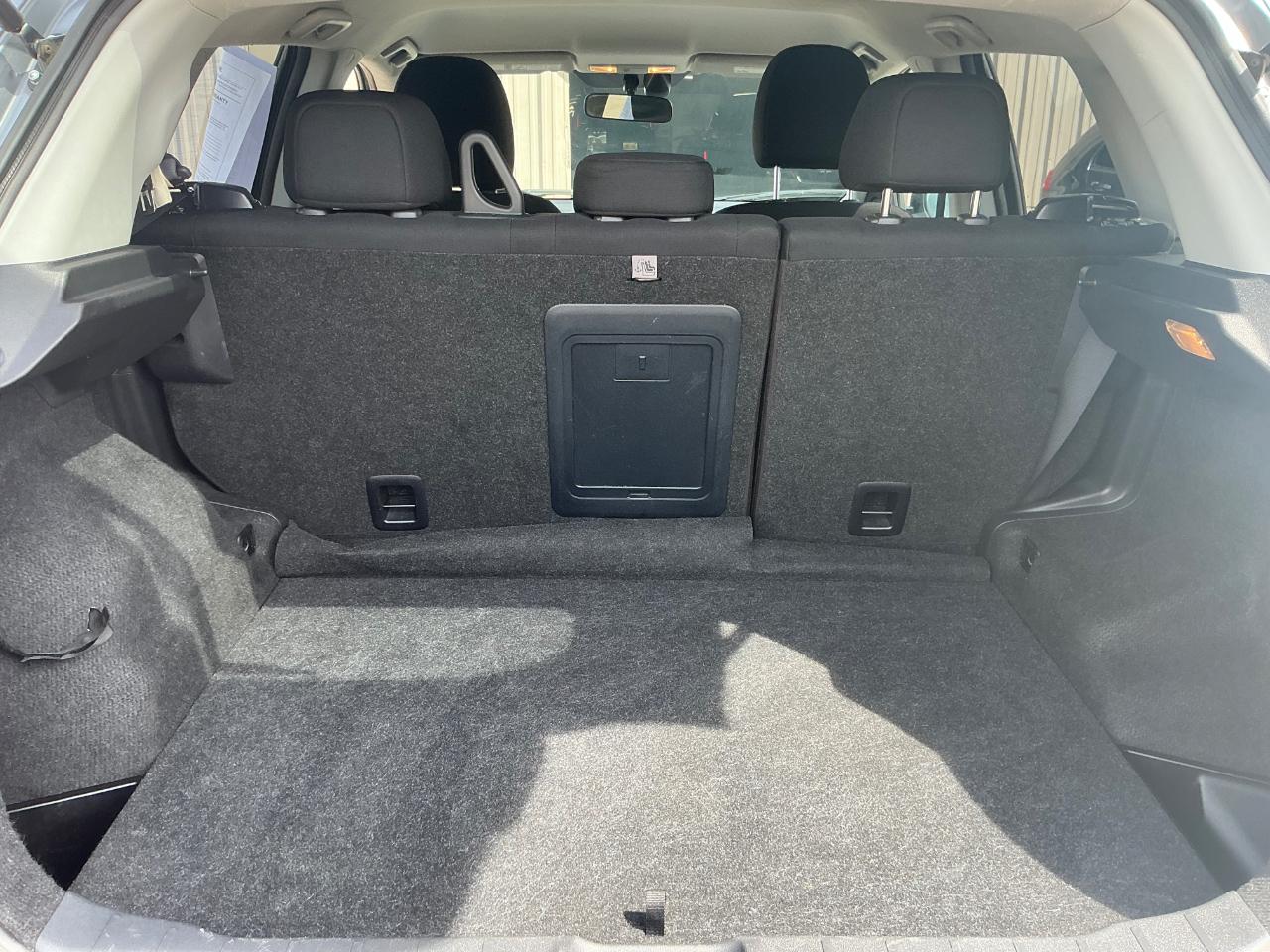 Mitsubishi Outlander Sport SE 2WD 2012