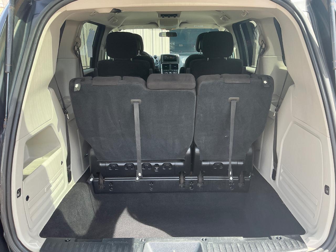 Dodge Grand Caravan SE 2012