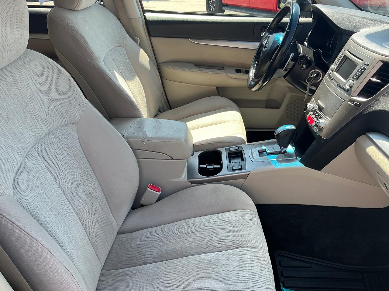 Subaru Outback 2.5i Premium 2014