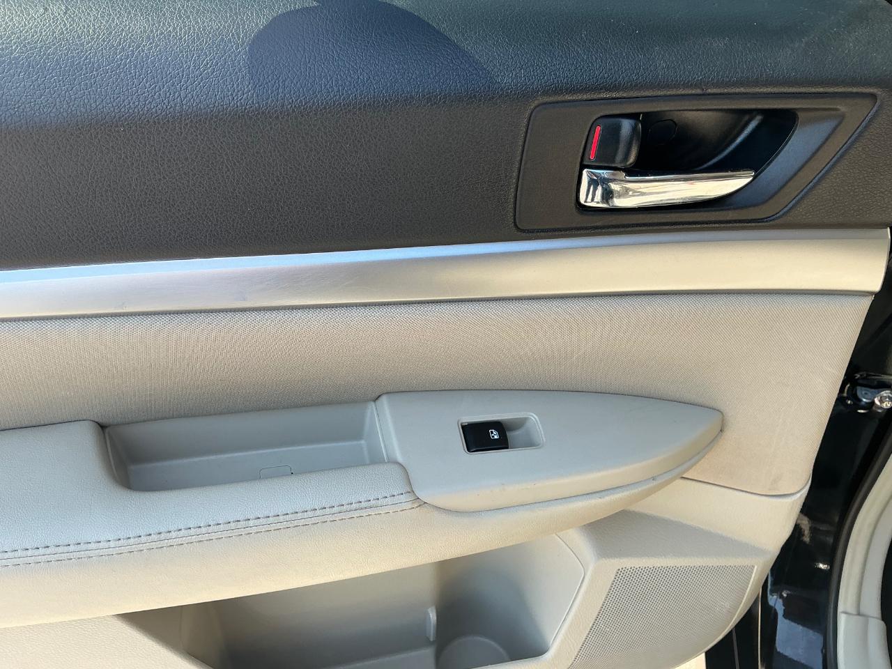 Subaru Outback 2.5i Premium 2014