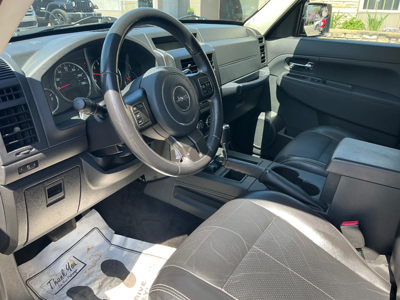 Jeep Liberty Sport 4WD 2012