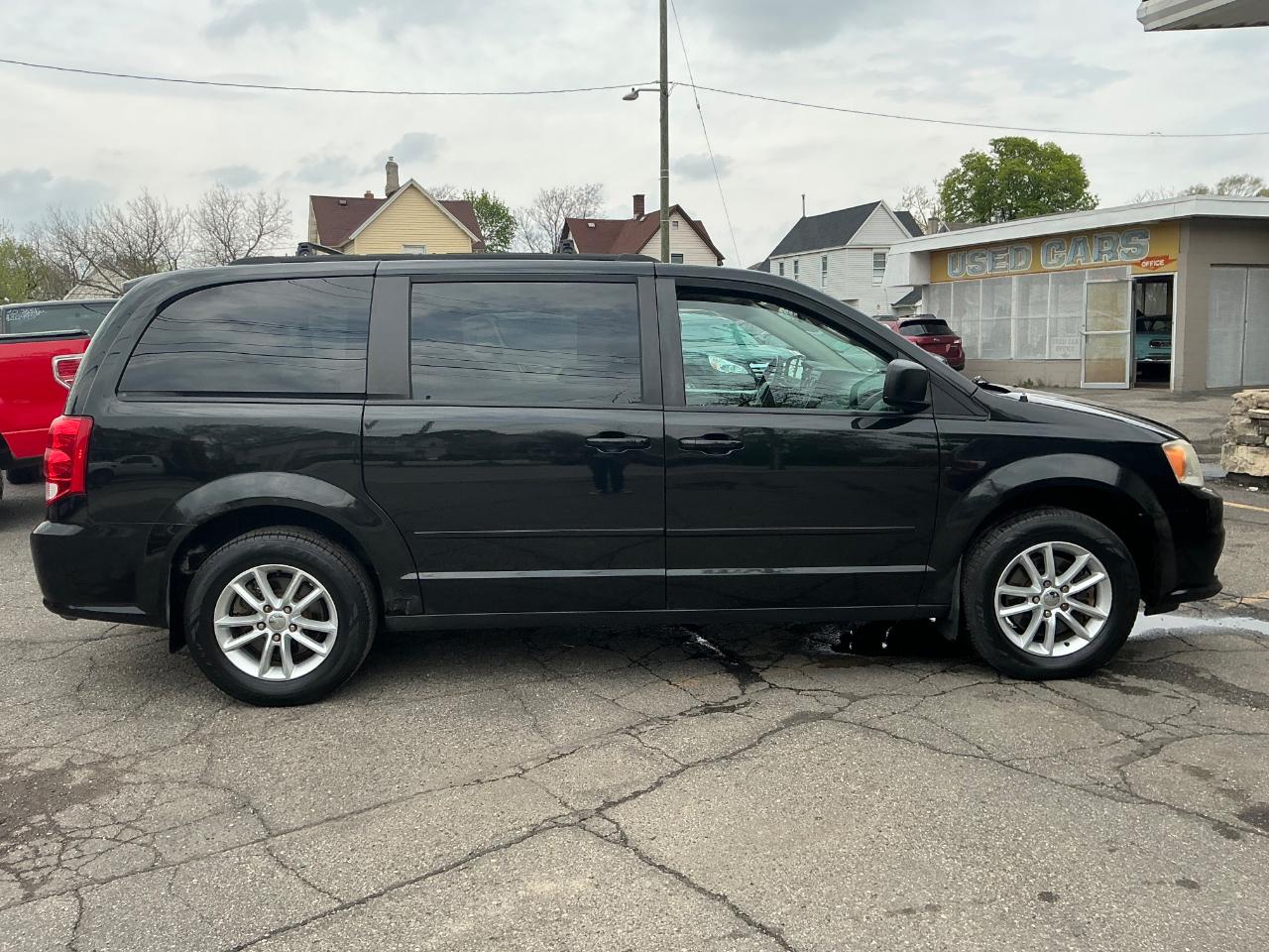 Dodge Grand Caravan SE 2013