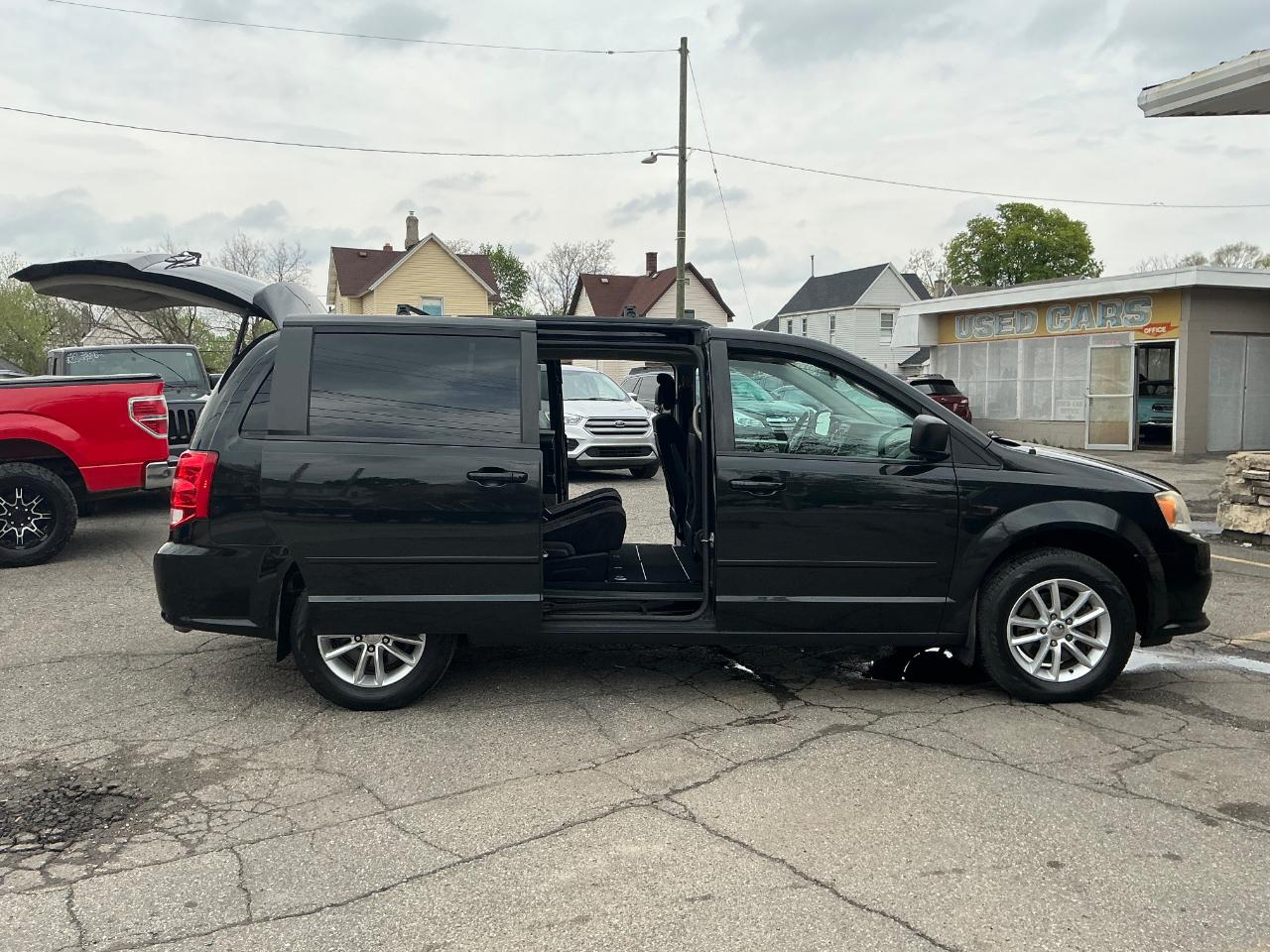 Dodge Grand Caravan SE 2013