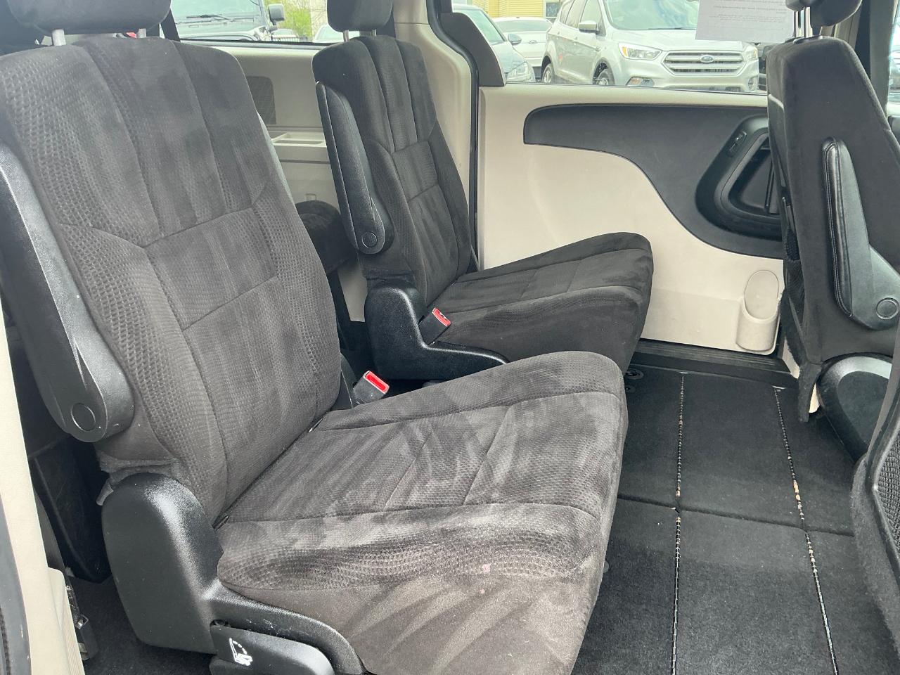 Dodge Grand Caravan SE 2013