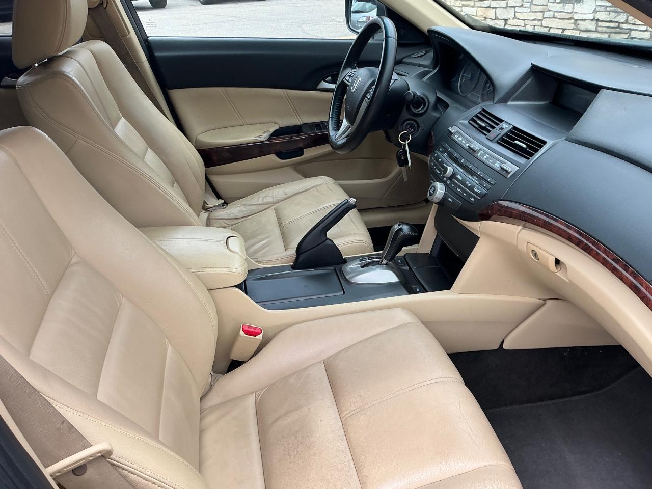 Honda Accord Crosstour EX-L 2WD 5-Spd AT 2010