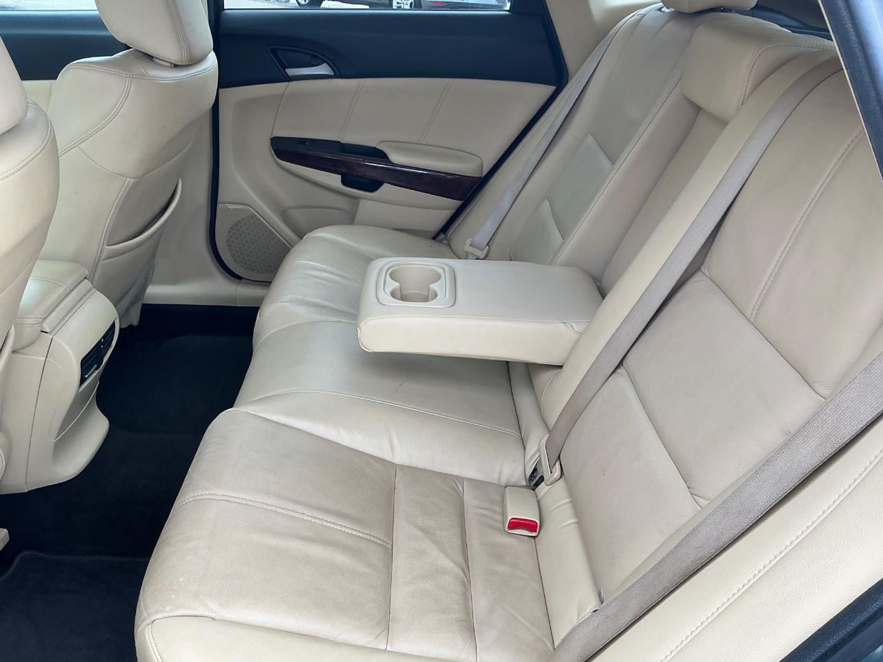 Honda Accord Crosstour EX-L 2WD 5-Spd AT 2010