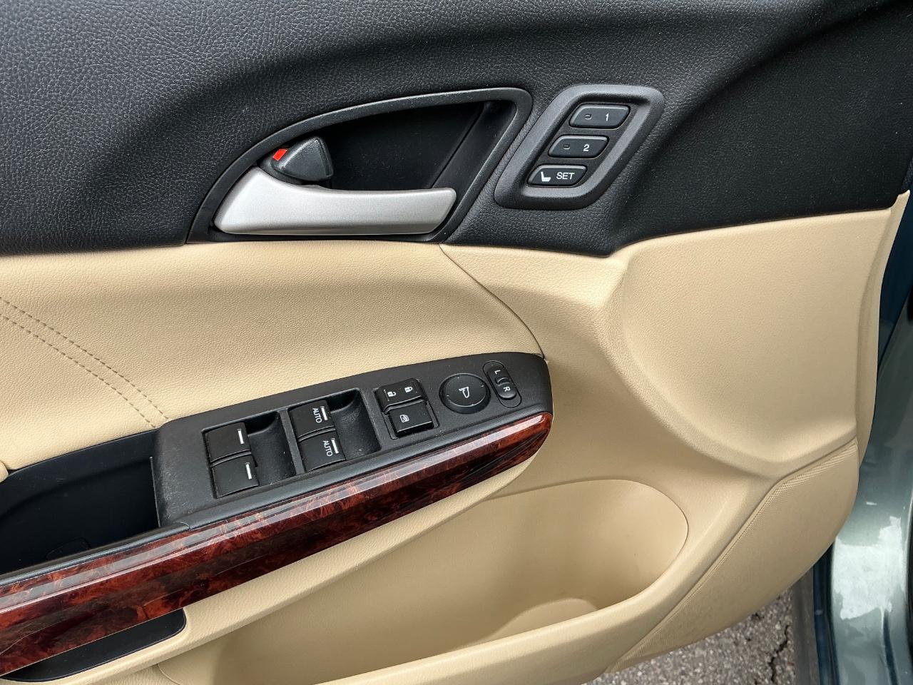 Honda Accord Crosstour EX-L 2WD 5-Spd AT 2010