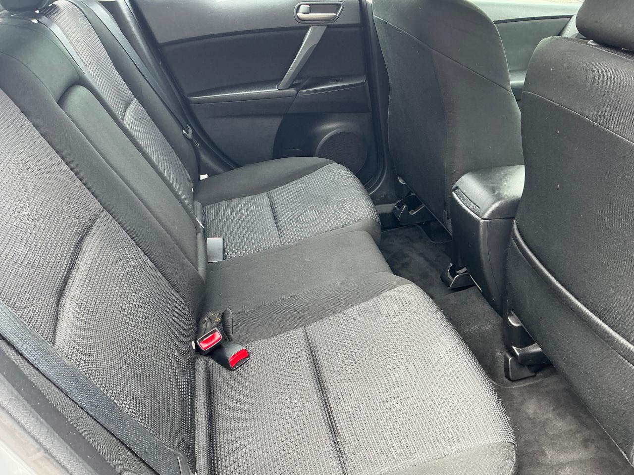 Mazda MAZDA3 I Touring 5-Door 2012