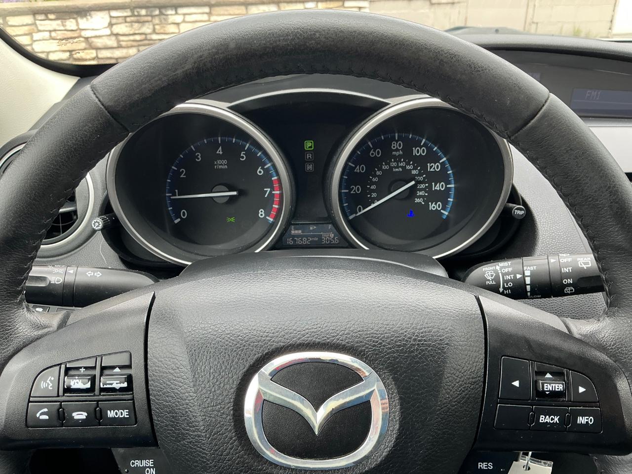 Mazda MAZDA3 I Touring 5-Door 2012