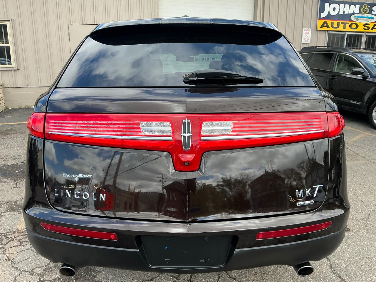 Lincoln MKT 3.5L with EcoBoost AWD 2013