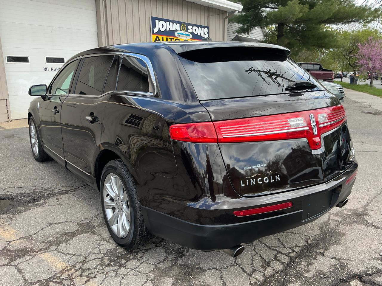 Lincoln MKT 3.5L with EcoBoost AWD 2013